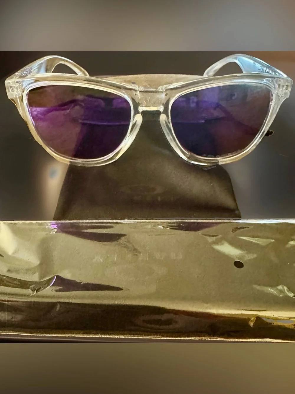 NWT Oakley Frogskins Polarized Clear Frame Purple Violet Lenses w/Case & Box